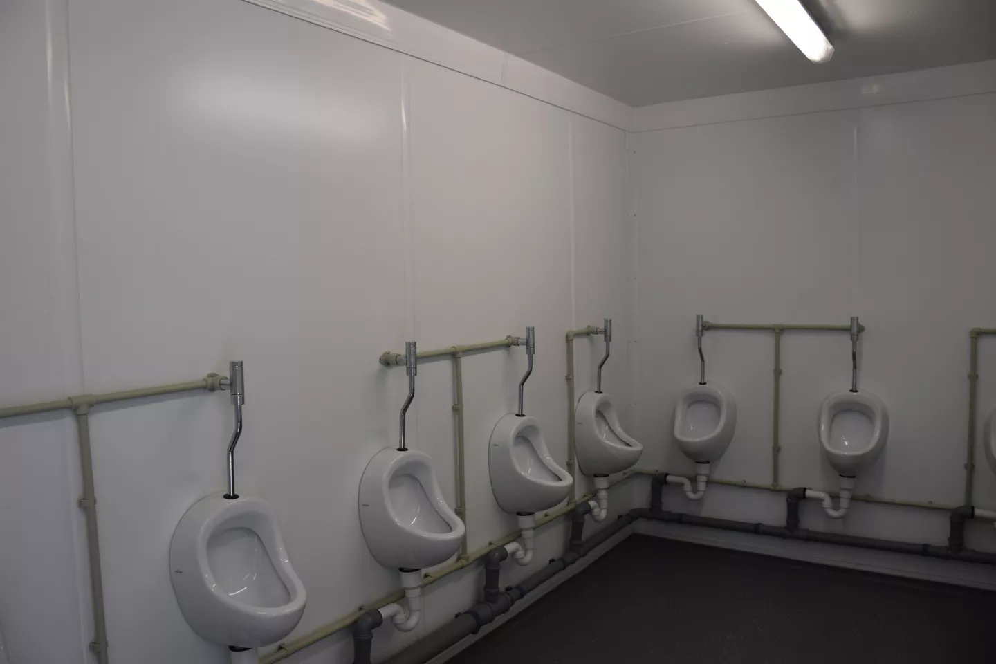 sanitaire, exemple de mise en place de toilette dans un module